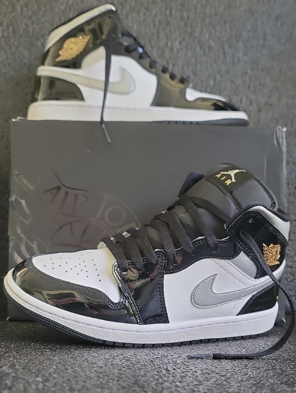 Nike Air Jordan 1 Mid SE "Metallic Silver/Metallic Gold" Patent Leather Wmns 9.5 - Picture 2 of 16